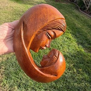 Vintage Madonna Mother and Child Hand Carved Wall Hanging Statue MCM Art 7.5”